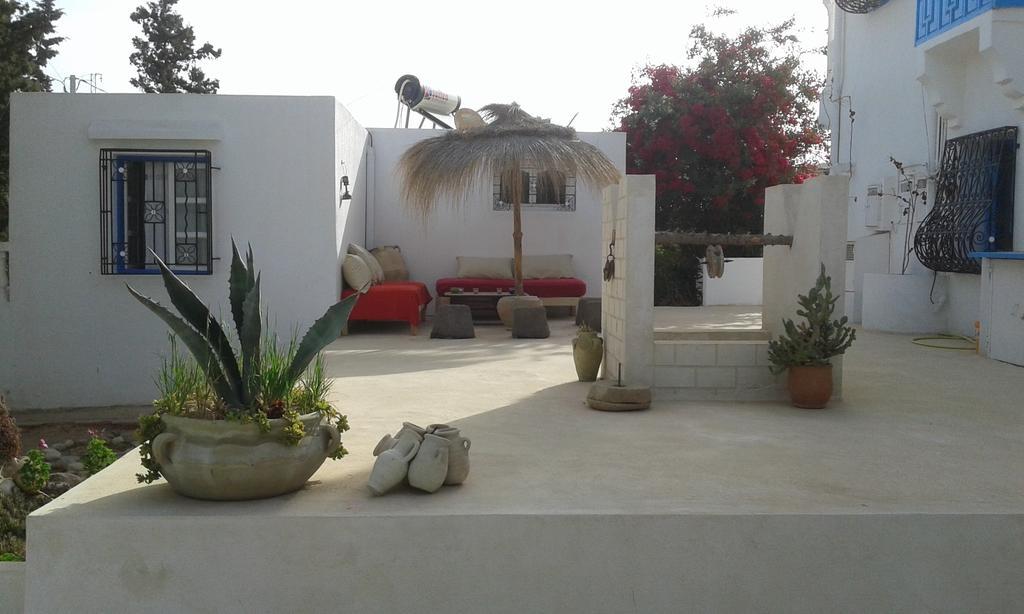 Aghīr Menzel Churasco Djerba מראה חיצוני תמונה
