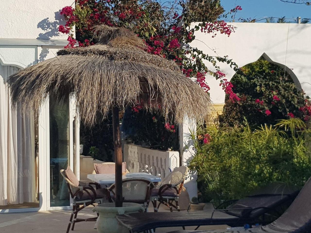 Aghīr Menzel Churasco Djerba מראה חיצוני תמונה